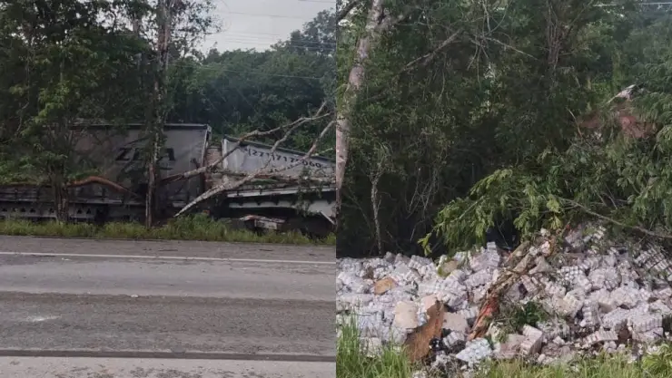 Vuelca TRÁILER con cerveza en la Mérida-Cancún hoy miércoles 8 de julio; mercancía queda esparcida
