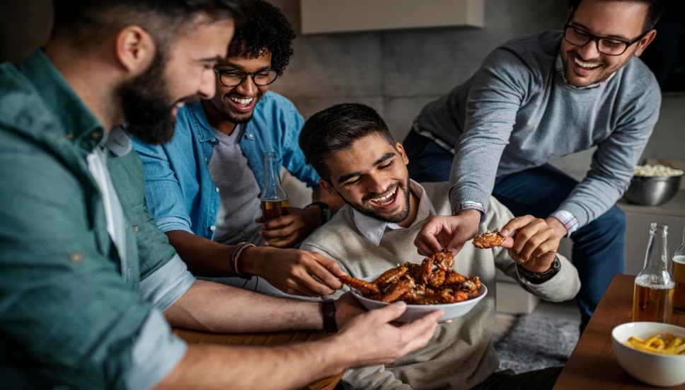 ¿Fuente de colágeno? Esto pasa si comes muchas patitas de pollo