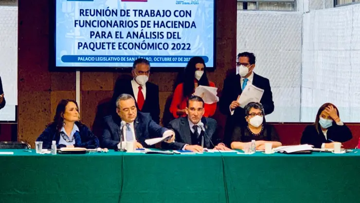 funcionarios hacienda.jpeg