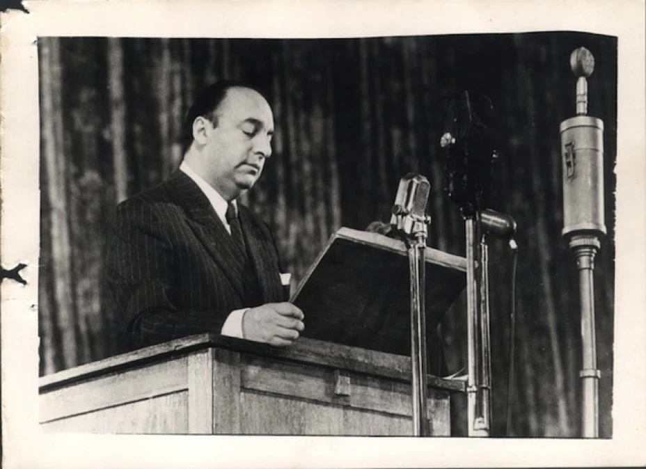 Pablo Neruda durante una visita en la antigua URSS
