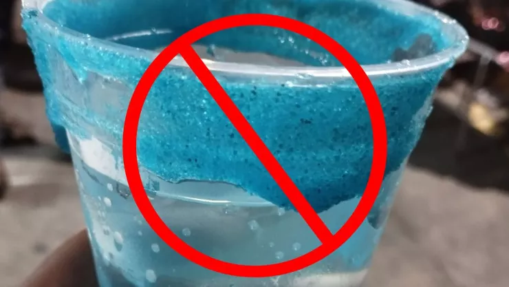 Este es el motivo por el que recomiendan no beber ‘Azulitos’ ni ‘Gomichelas’