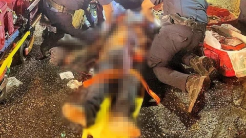 Atropellan a peatón en la Avenida Jacinto Canek y lo llevan de URGENCIA al hospital; está grave