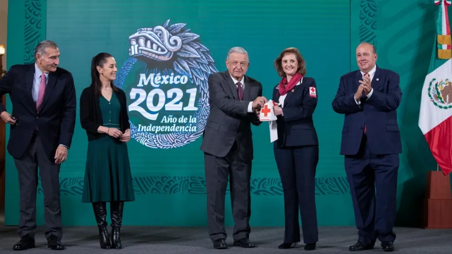 AMLO 03 SEPT 2021 CRUZ ROJA COLECTA.jpg