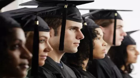 Egresados de carreras universitarias