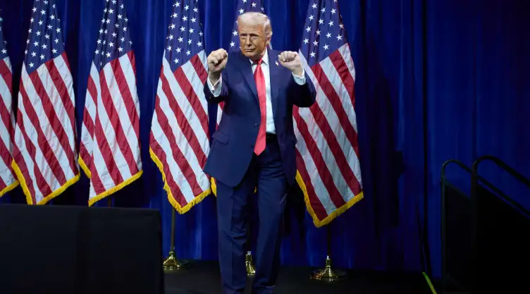 Donald Trump baila en la Cámara de Representantes.