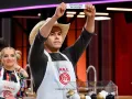 Raúl preparó cheesecake de mango