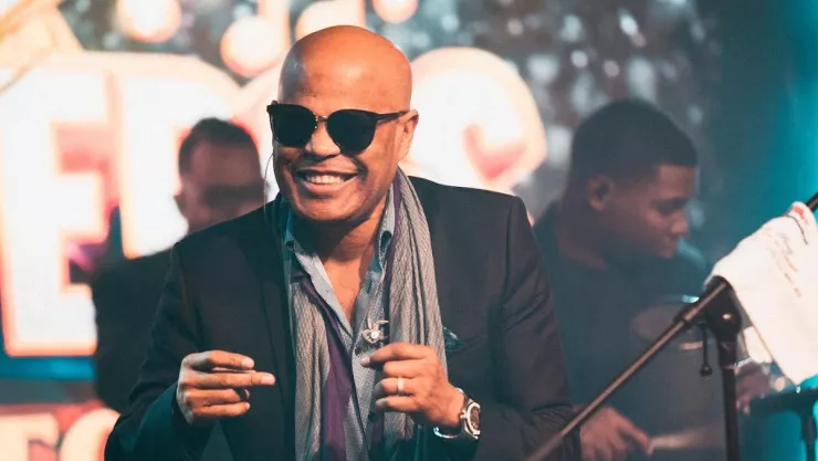 Muere Rubby Pérez, cantante de merengue, tras desplome de escenario en República Dominicana