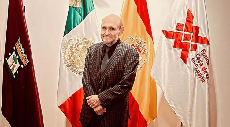 Edgar Vivar revela con gusto que tendrá cameo en bioserie de Chespirito.