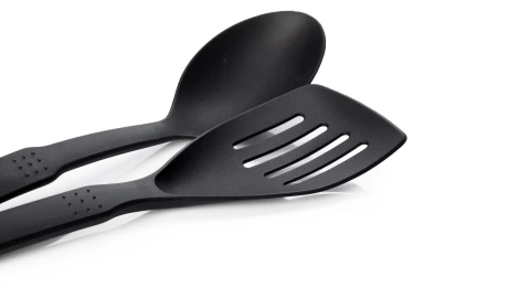 El plástico de color negro puede ser tóxico