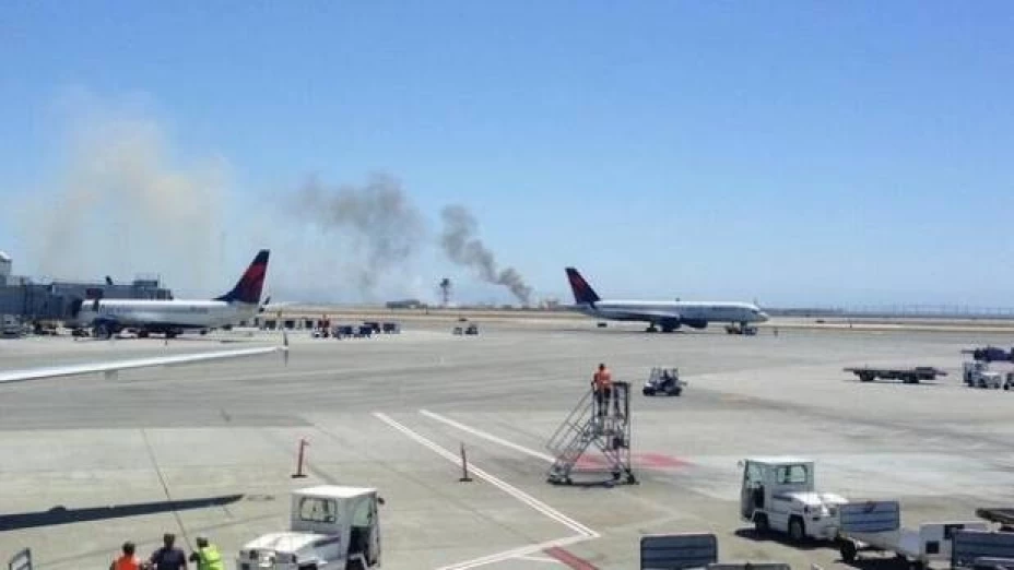 Un avión se estrelló en la terminal aérea de San Francisco
