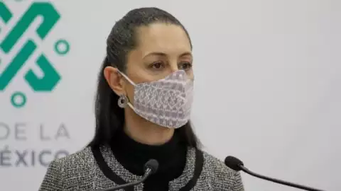 Se ha vacunado a 49% de los adultos mayores, dice Sheinbaum en informe