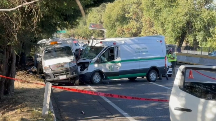 Trágico accidente en autopista México-Cuernavaca: Choque entre auto y ambulancia deja cuatro muertos hoy 28 de abril
