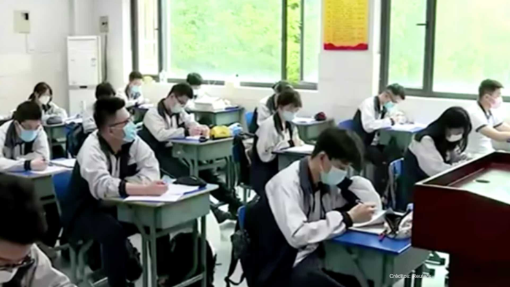 Wuhan regresa a clases.jpg