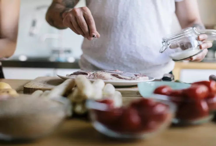 El ingrediente que le ponemos a todo y te podría causar una dolorosa enfermedad.jpg