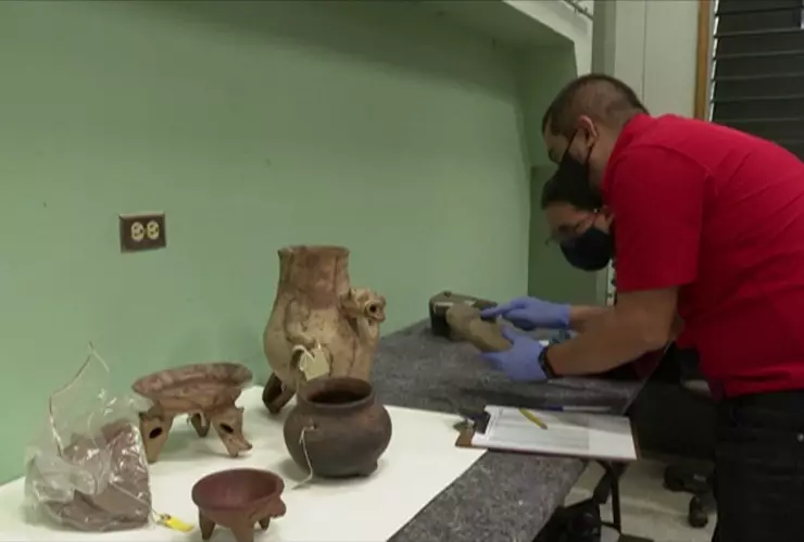 Los investigadores del Museo Nacional de Costa Rica ya catalogan las 1,305 piezas que conforman la colección prehispánica que devolvió el Museo de Brooklyn.