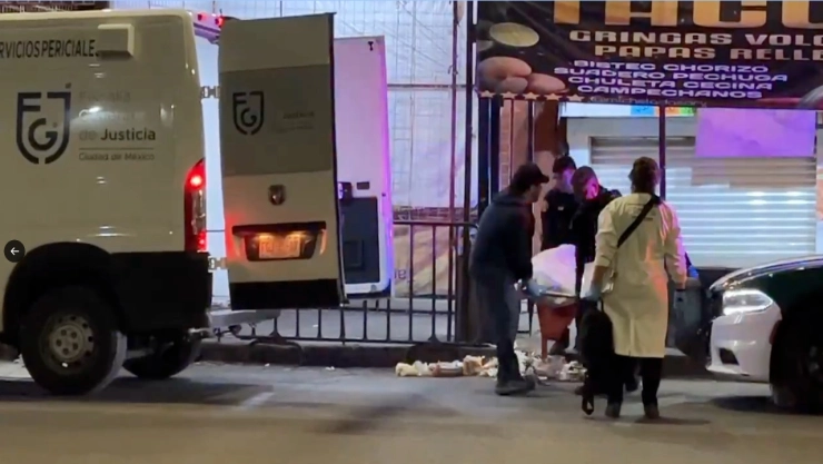 Mientras dormía_ Mujer de la tercera edad pierde la vida afuera del Metro Tepito