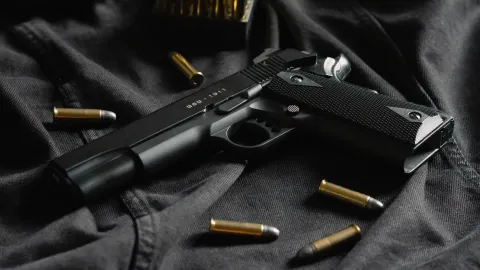 Por portación de armas y amenazas, imputan a sujeto
