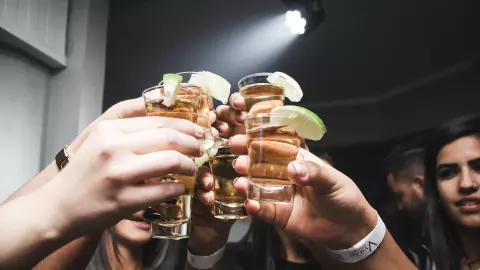 TEQUILA_PEXELS_Isabella Mendes