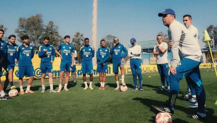 André Jardine en la práctica del América