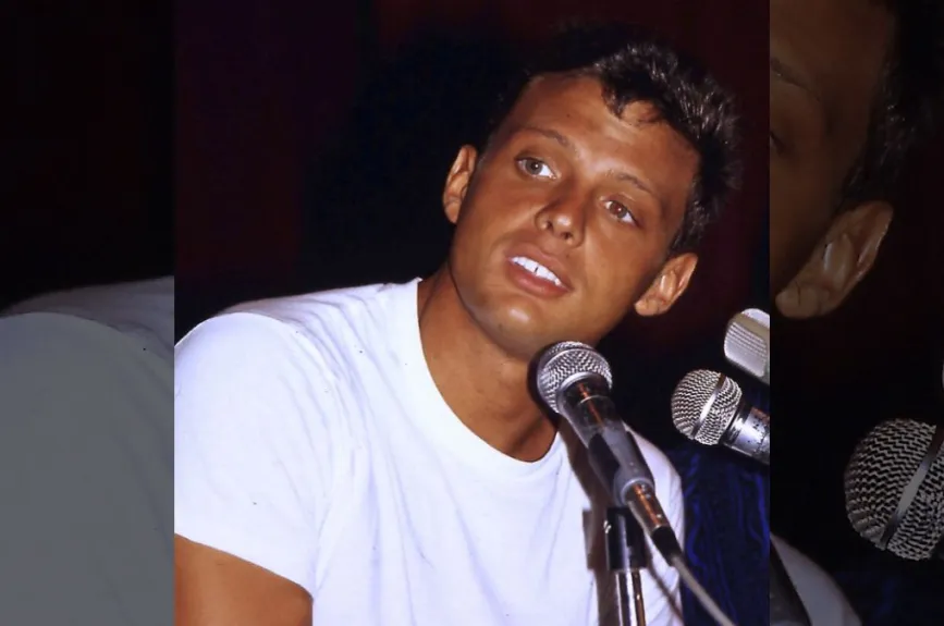 Luis Miguel bronceado.jpg