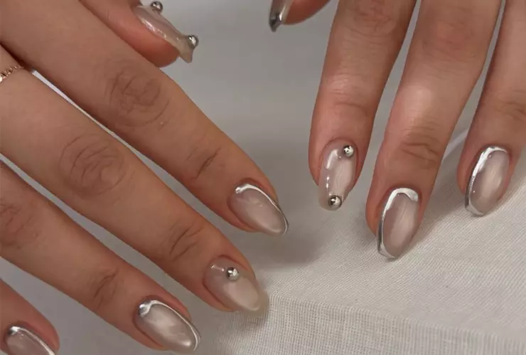 Diseños de uñas Chrome con efecto 3D