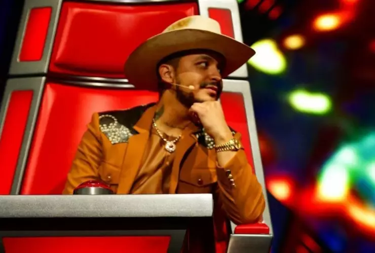 Christian Nodal reconoce que fue un error rechazar a Grupo Firme.