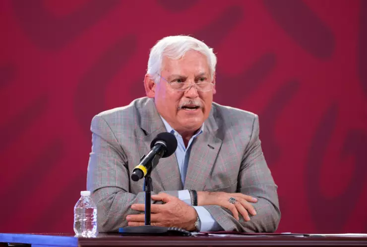 Víctor Villalobos Arámbula