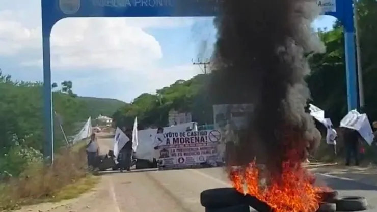 bloqueo Acatlán