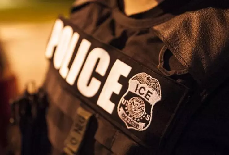 Agente del ICE