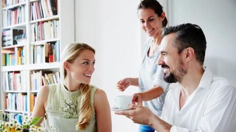 El té de bálsamo de limón que pocos conocen con el que tendrás una piel porcelana y sin arrugas