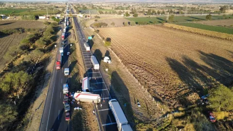 EN VIVO: ¿Hay bloqueos en carreteras hoy 3 de febrero 2026? Cierres y tráfico en autopistas de México