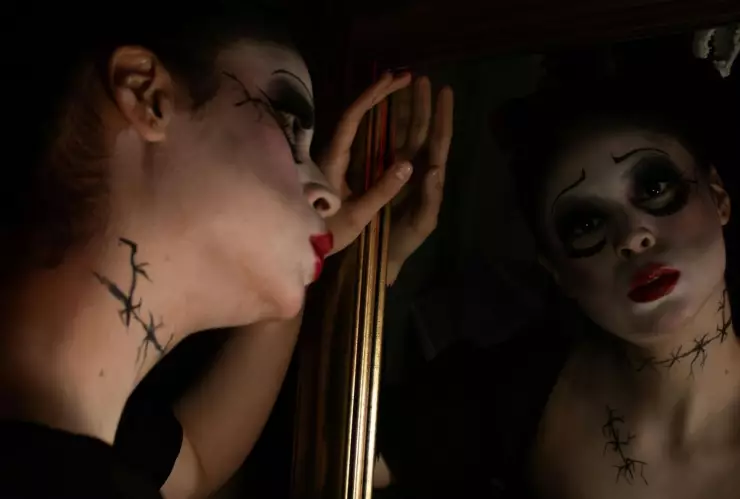 ¡DE MIEDO! Estas son las 7 fotos de fantasmas más TERRORÍFICAS que son reales