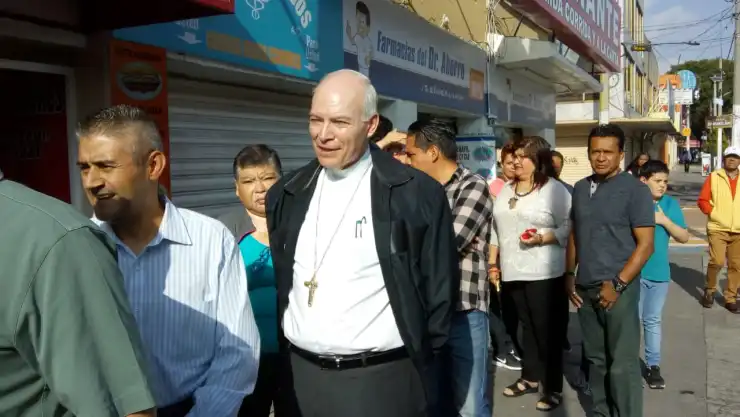 Voto de arzobispo Carlos Aguiar