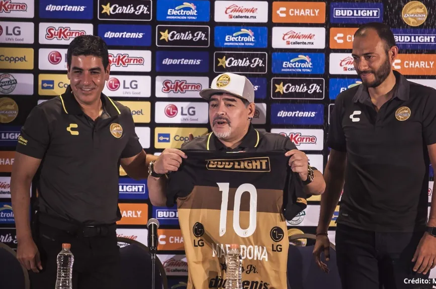 4 Diego Armando Maradona datos.jpg