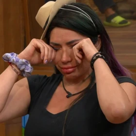 Bebeshita eligió a Kevyn Contreras “Bicolor” para entregarle la manzana podrida durante la dinámica.png