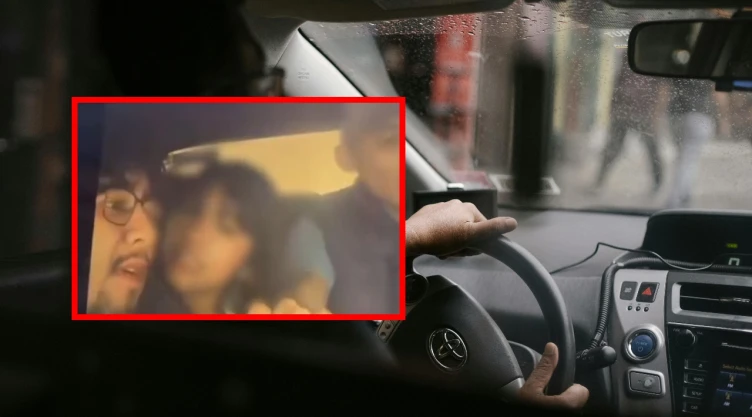 Taxista en Puebla evita asalto amenazando a ladrones con chocar al acelerar.