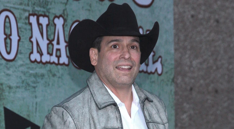 Bobby Pulido la canción que busca conquistar el fútbol mexicano