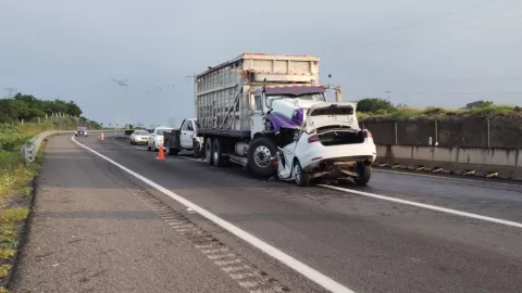 Trágico accidente en la autopista Guadalajara-Colima: Un muerto y dos lesionados
