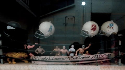 Figuras de plástico para niños mexicanos