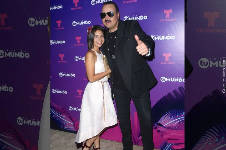 Pepe Aguilar es feliz sin Angela (12).jpg