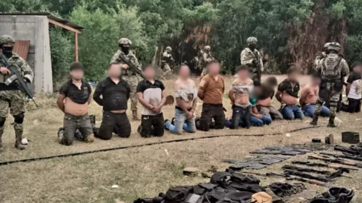 Detienen a 11 hombres tras enfrentamiento armado al sur de Culiacán, hoy 12 septiembre. (4).jpg