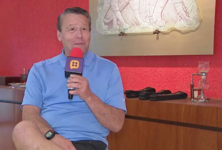 El conductor Alfredo Adame se vio involucrado en una nueva pelea en la que fue golpeado con un palo