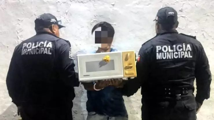 Detienen a hombre por el presunto robo a casa habitación en Progreso Por presunto robo a casa habitación, detienen a un hombre en Progreso