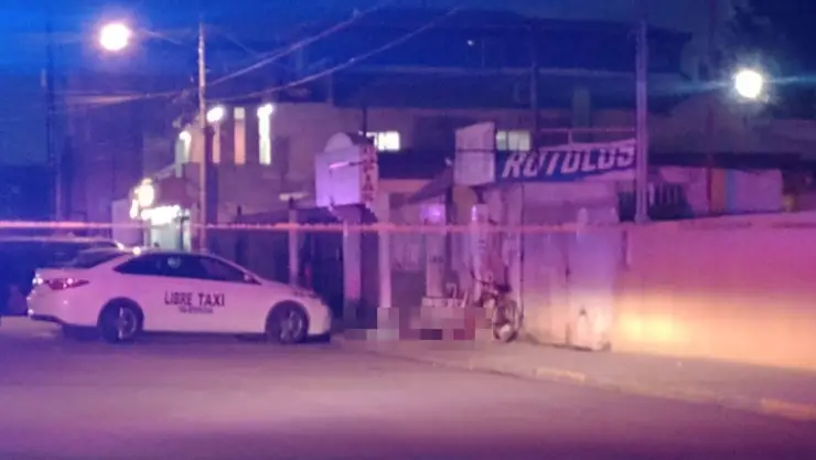 VIDEO Momento en que matan a dos hombres en la colonia Los Santos