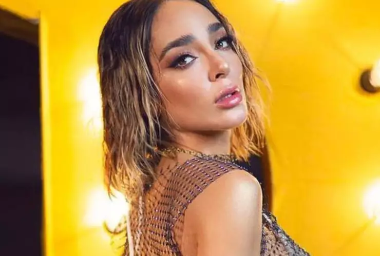 Aseguran que Christian Nodal y Manelyk podrían darse una oportunidad.