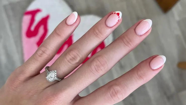uñas 14 de febrero minimalistas