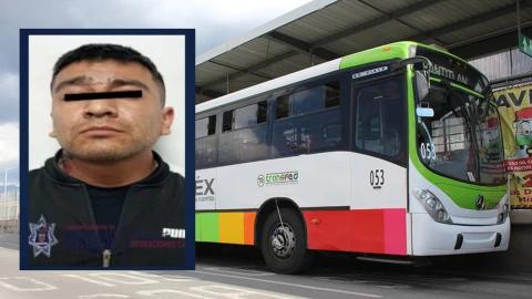 Un hombre invadió el carril del Mexibús y al ser detenido l hallaron un arma y droga.