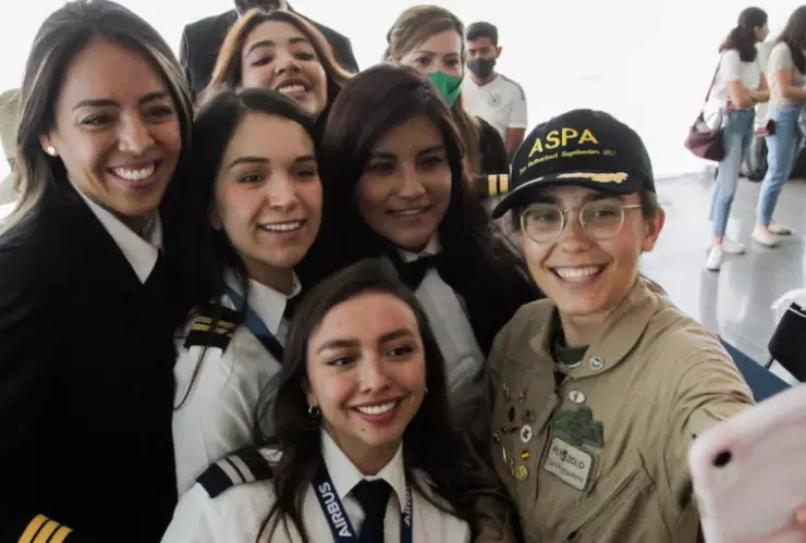 Zara Rutherford piloto adolescente