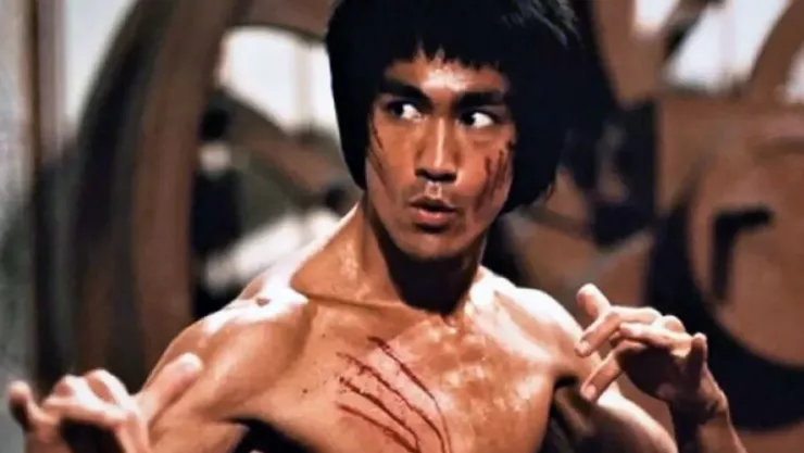 Bruce Lee pudo haber muerto por beber demasiada agua, revela estudio