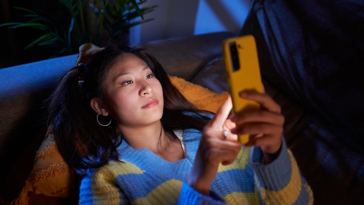 Te decimos cómo puedes activar el modo autorretrato en la aplicación de WhatsApp.